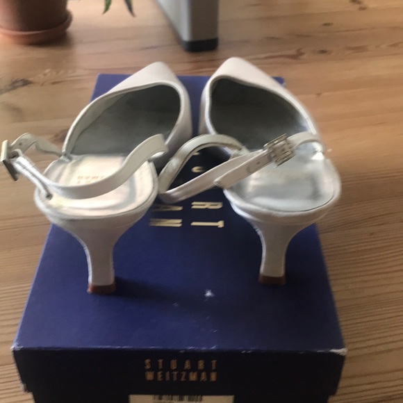 White Satin Stuart Weizmann sling back heels - Picture 4 of 9